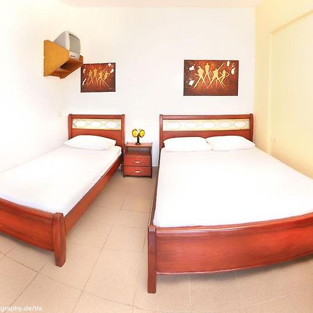 Hotel Stefani サルティ エクステリア 写真