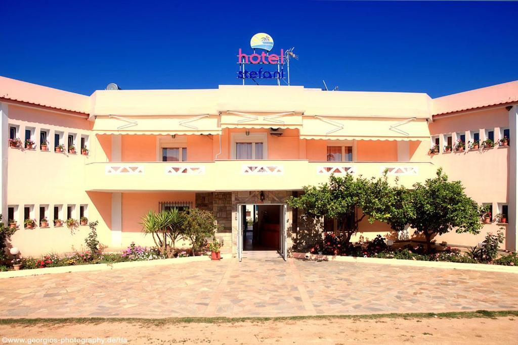 Hotel Stefani サルティ エクステリア 写真