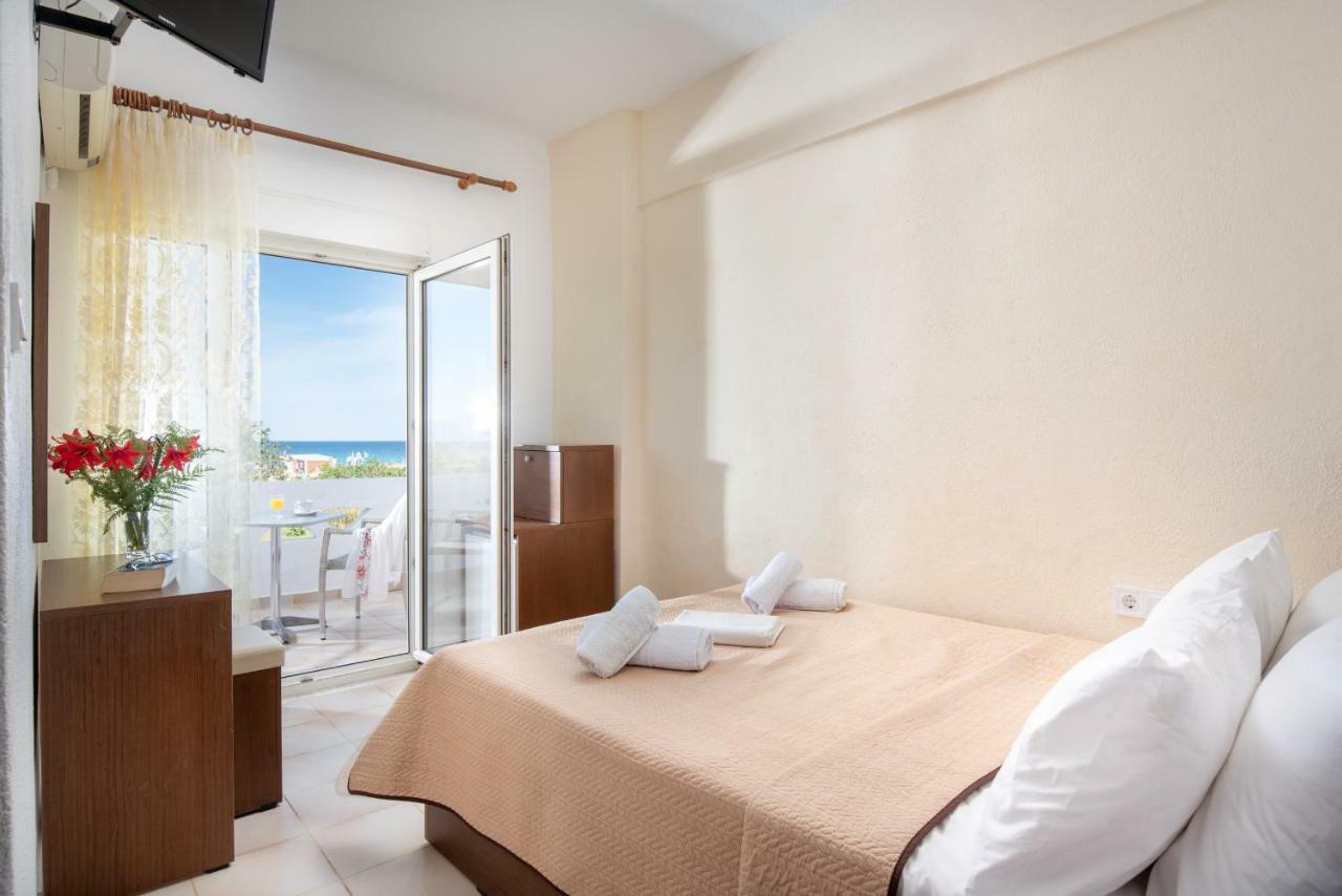 Hotel Stefani サルティ エクステリア 写真