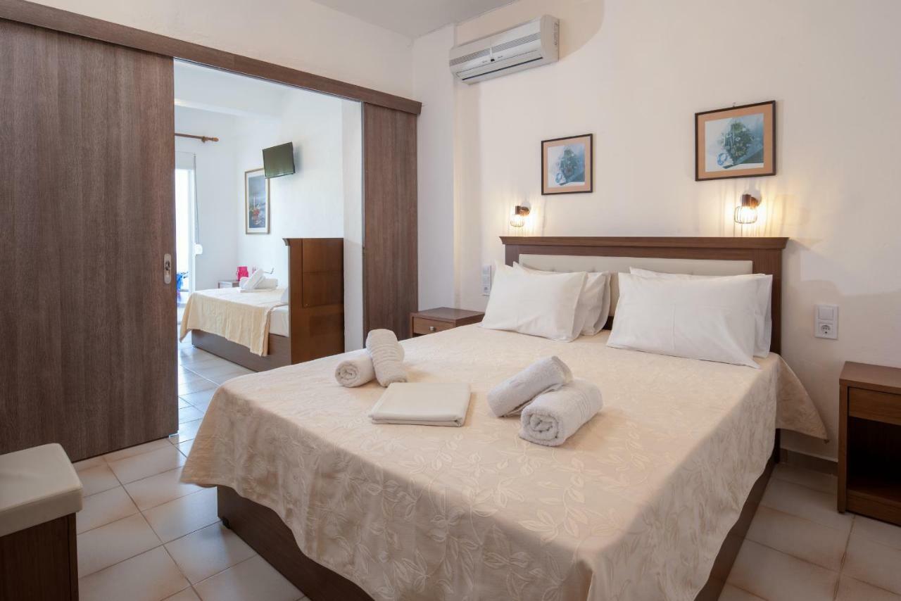Hotel Stefani サルティ エクステリア 写真